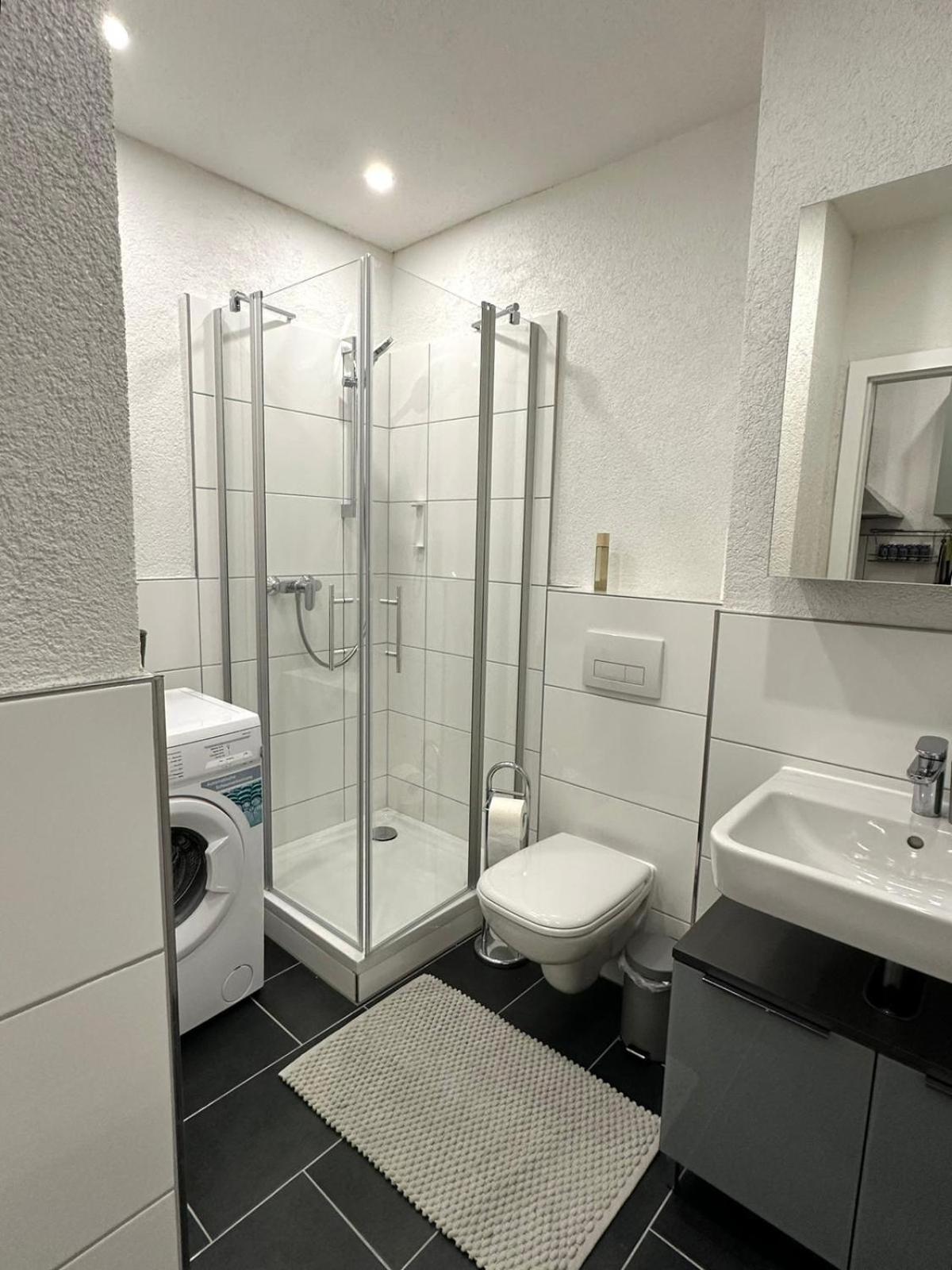 Naehe Kit Mit Parkplatz Und Smart Tv Apartment Karlsruhe Exterior photo