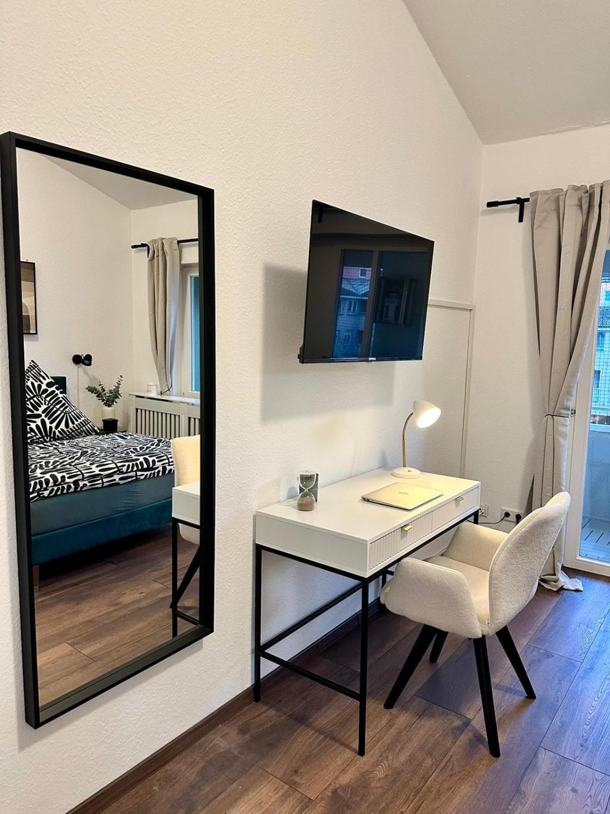 Naehe Kit Mit Parkplatz Und Smart Tv Apartment Karlsruhe Exterior photo